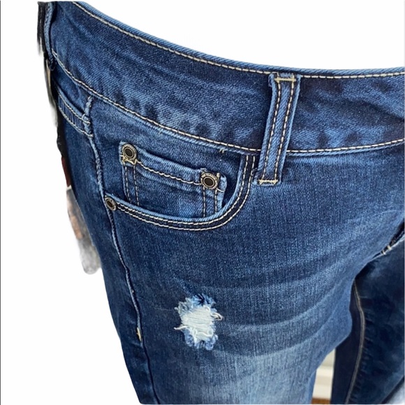 Distressed Skinny Jeans - Picture 8 of 16